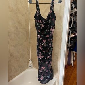 3/$20 Cider curve floral mesh midi dress